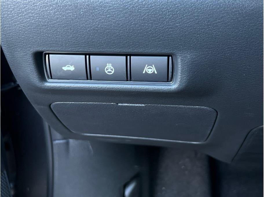 2026 Nissan Sentra SR Sedan 4D