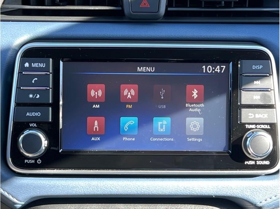 2025 Nissan Versa SV