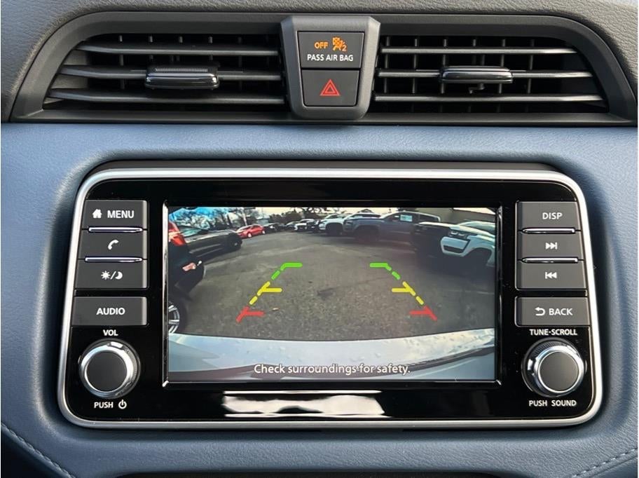 2025 Nissan Versa SV