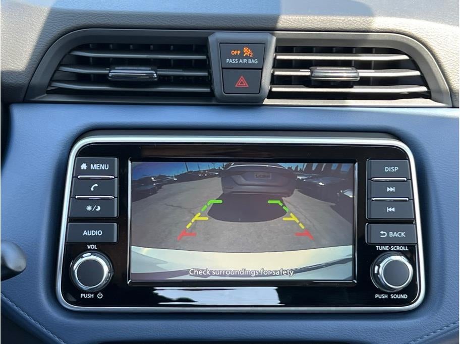 2025 Nissan Versa SV