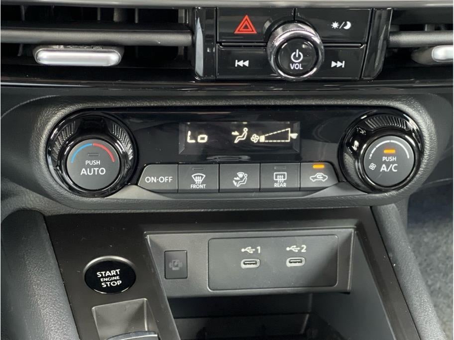 2026 Nissan Kicks MPV SV