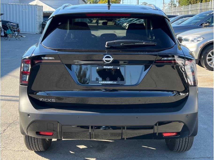 2026 Nissan Kicks MPV SV