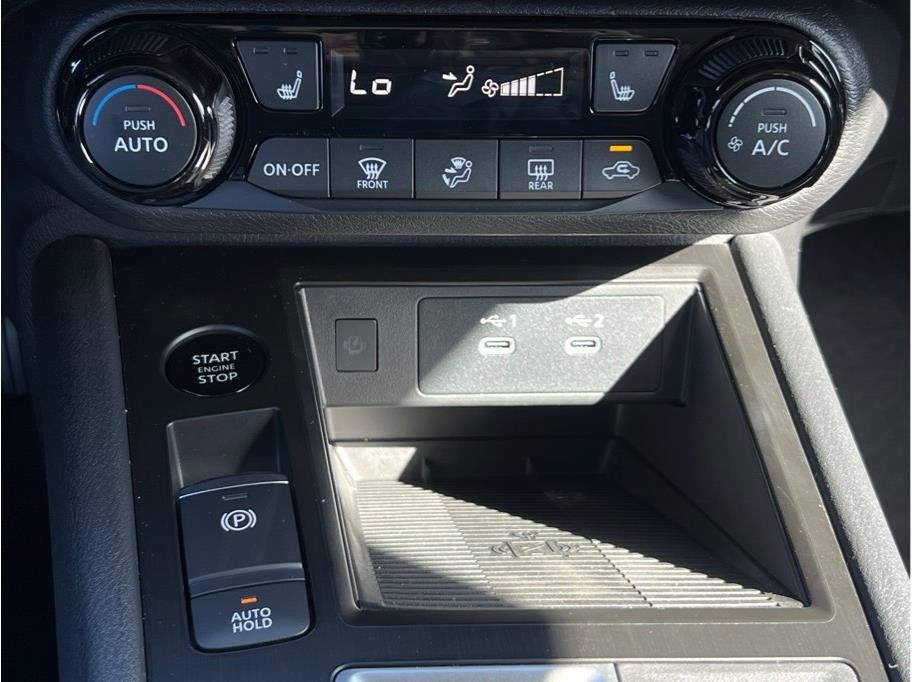 2026 Nissan Kicks SV Sport Utility 4D