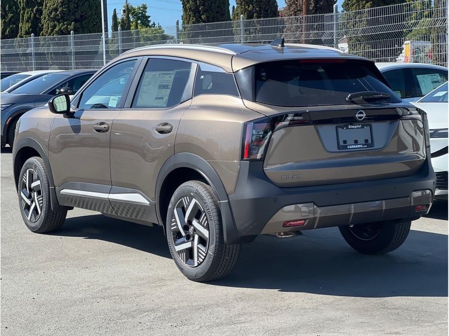 2026 Nissan Kicks SV Sport Utility 4D