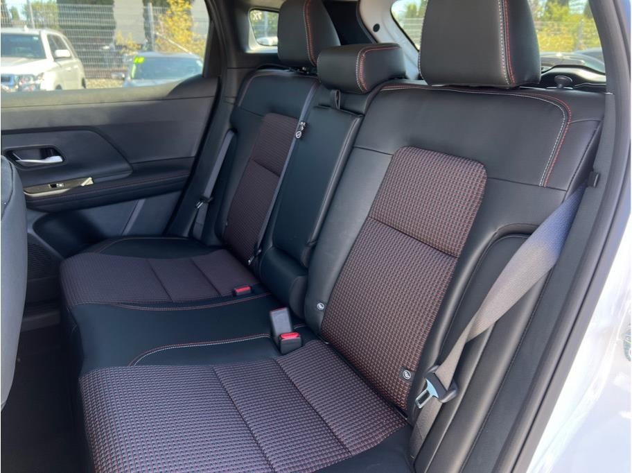 2025 Nissan Kicks SR Sport Utility 4D