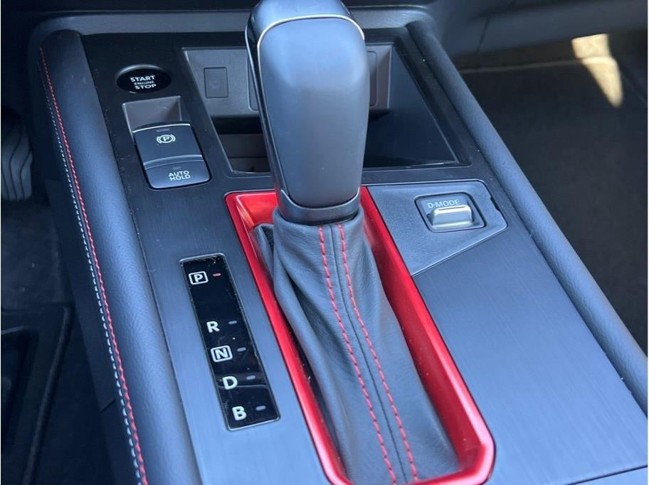 2025 Nissan Kicks SR Sport Utility 4D