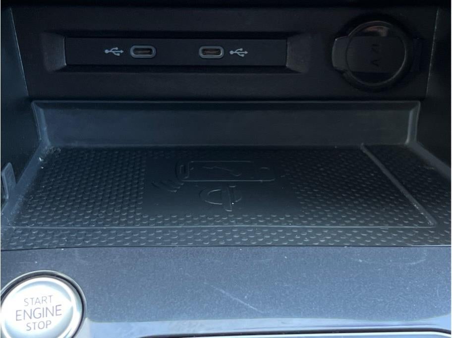 2021 Volkswagen Tiguan SE Sport Utility 4D