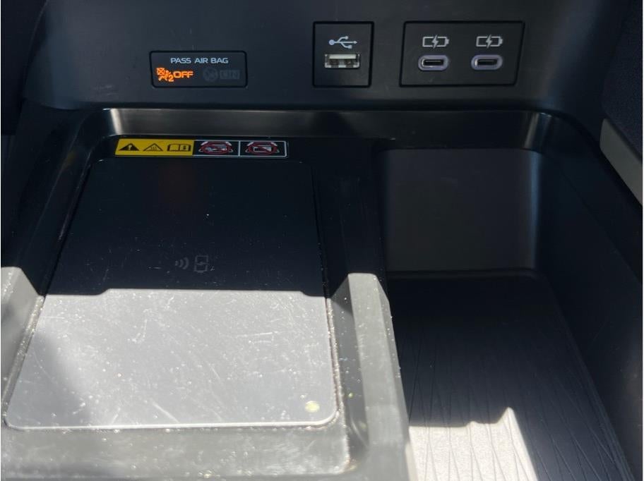 2025 Toyota Camry LE Sedan 4D