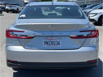 2025 Toyota Camry LE Sedan 4D