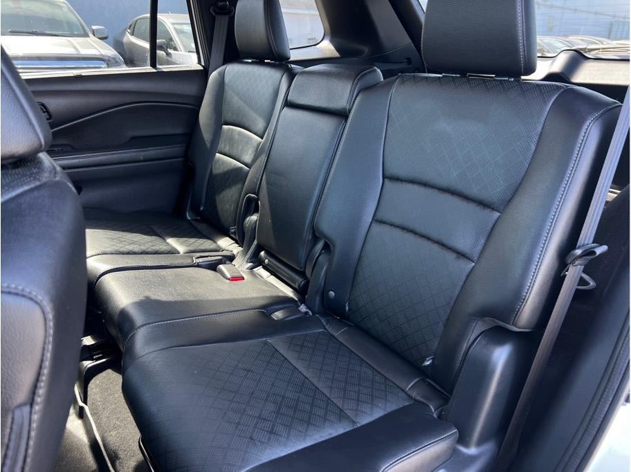 2019 Honda Passport EX-L Sport Utility 4D