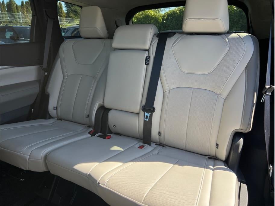 2026 INFINITI QX60 LUXE Sport Utility 4D