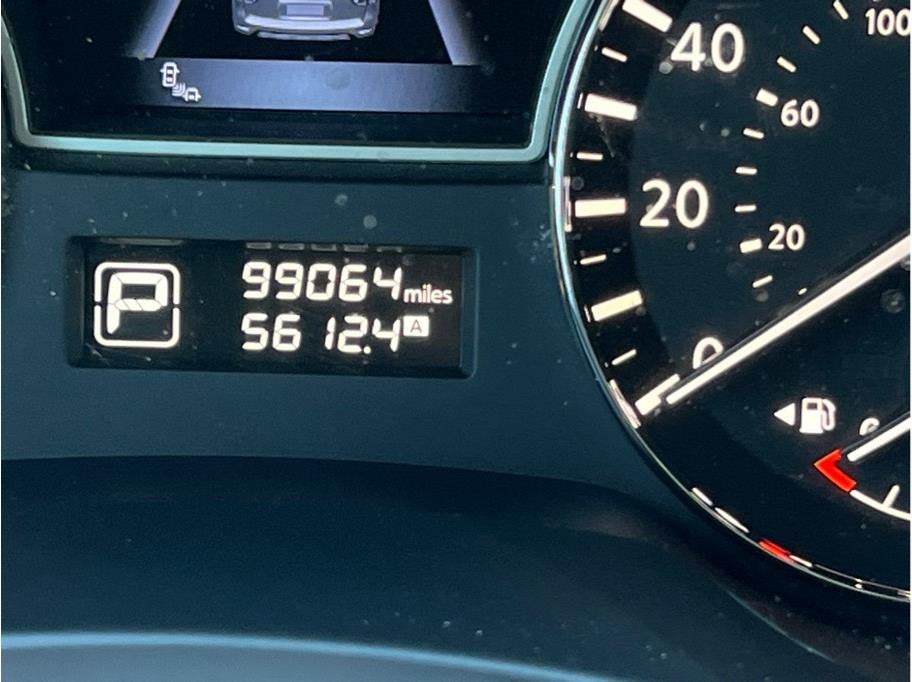 2015 Nissan Pathfinder SL Sport Utility 4D