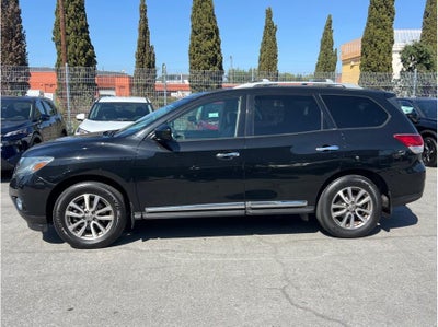 2015 Nissan Pathfinder SL Sport Utility 4D