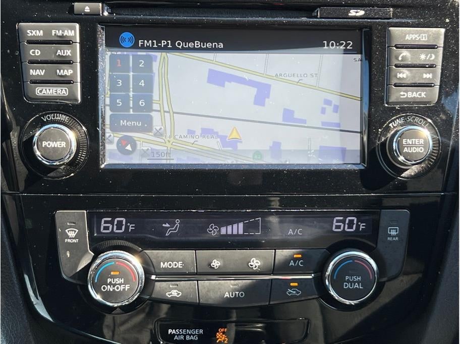 2016 Nissan Rogue SV Sport Utility 4D