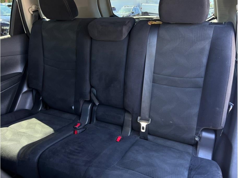 2016 Nissan Rogue S Sport Utility 4D