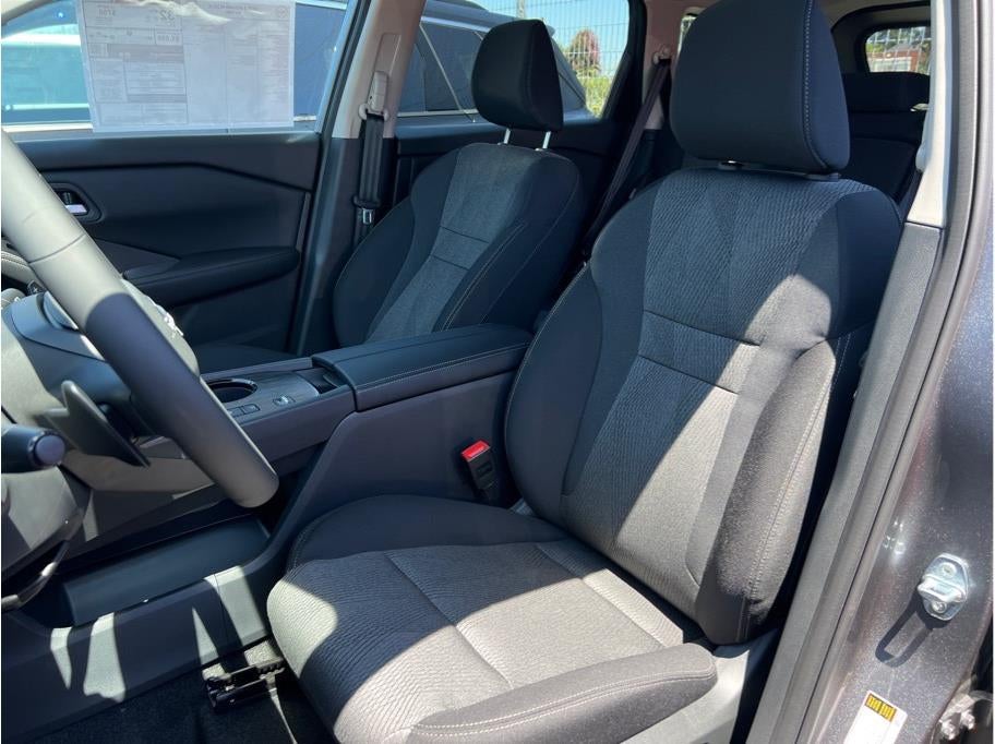 2026 Nissan Rogue 2026.5 SV