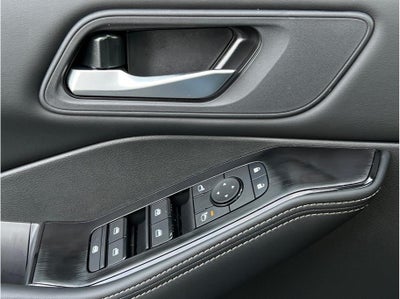 2026 Nissan Rogue SV Sport Utility 4D