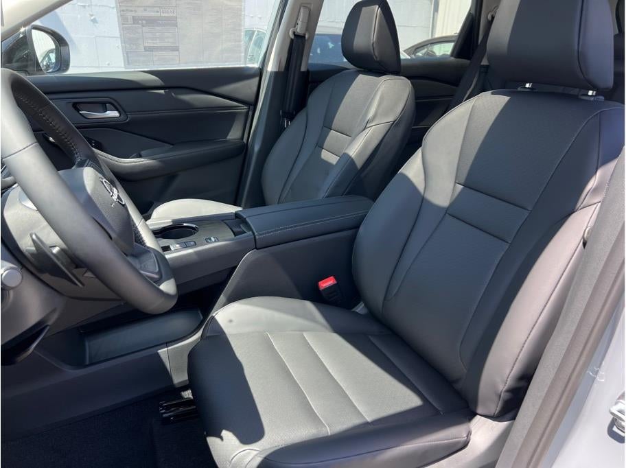 2026 Nissan Rogue Dark Armor (2026.5) Sport Utility 4D