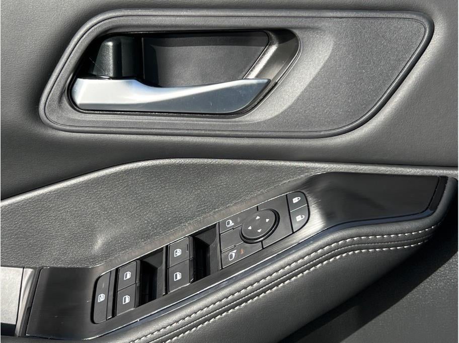 2026 Nissan Rogue 2026.5 SV