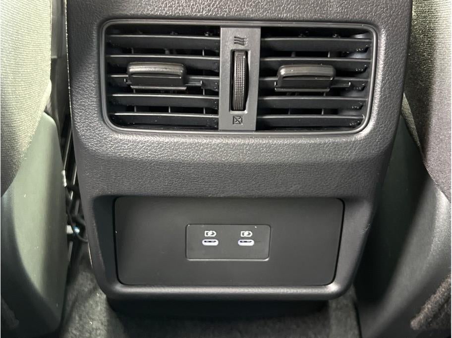 2027 Nissan Rogue SV