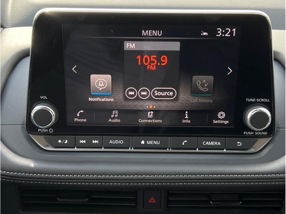 2027 Nissan Rogue SV