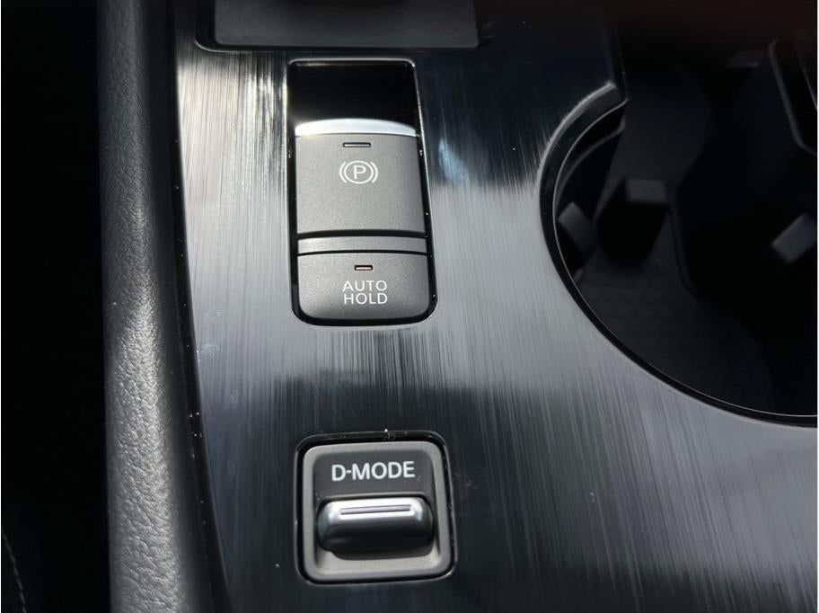 2027 Nissan Rogue SV