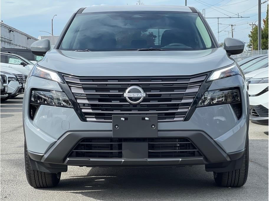 2027 Nissan Rogue SV