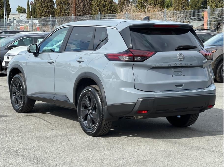 2027 Nissan Rogue SV