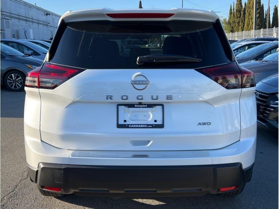 2026 Nissan Rogue SV Sport Utility 4D
