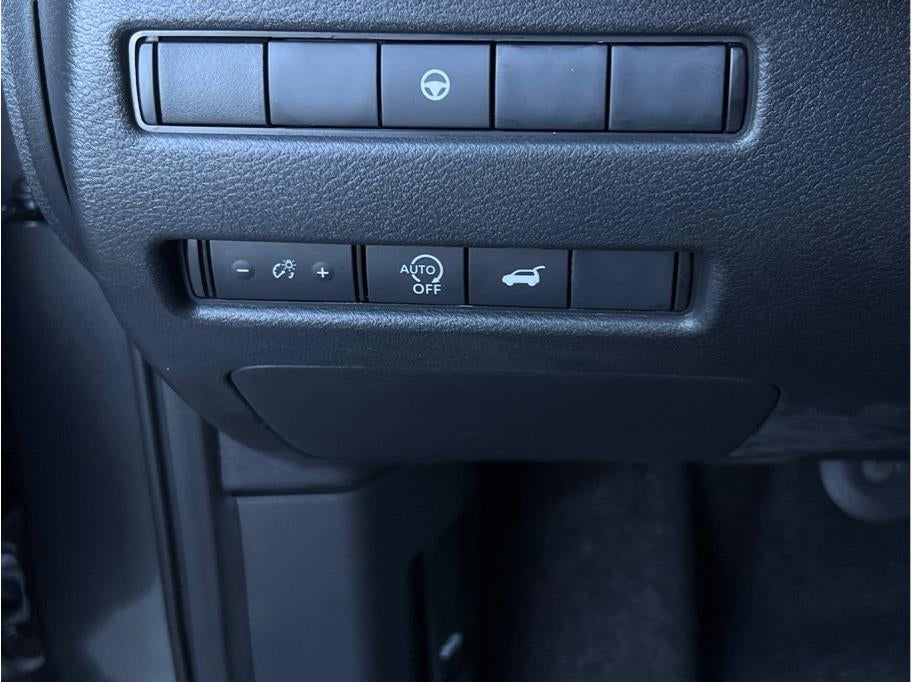 2026 Nissan Rogue SV Sport Utility 4D