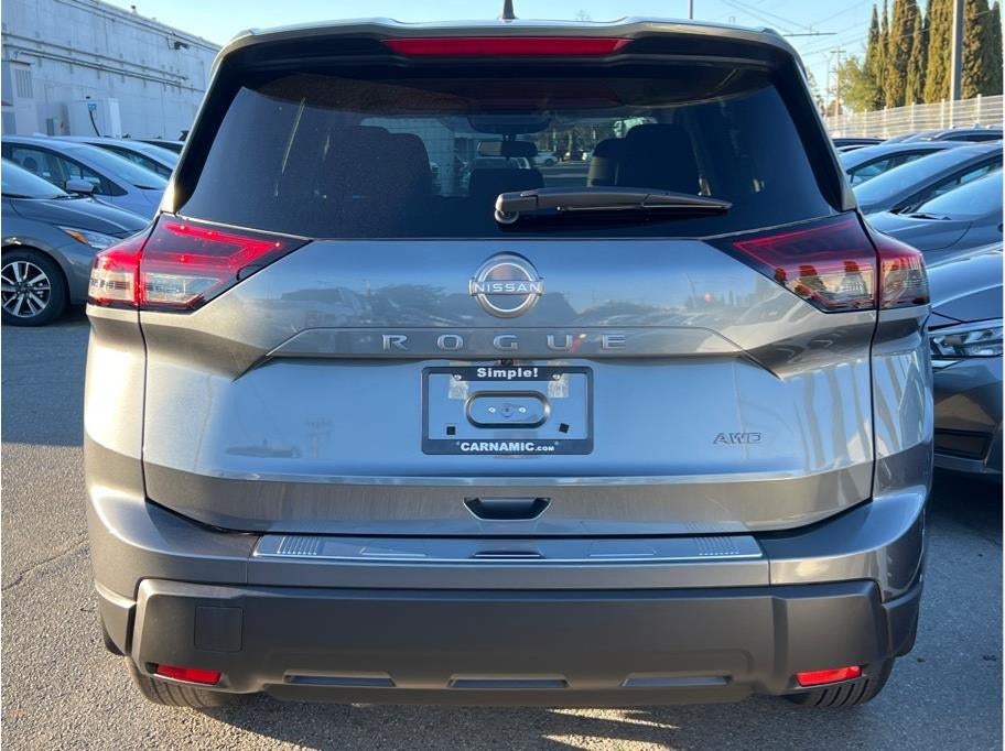 2026 Nissan Rogue SV Sport Utility 4D