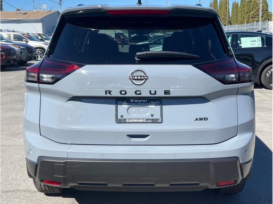 2027 Nissan Rogue SV