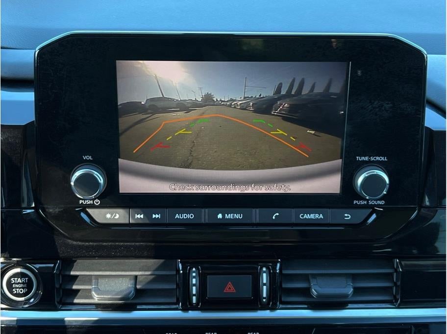 2022 Nissan Pathfinder SV Sport Utility 4D