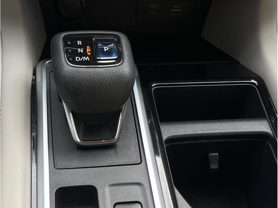 2022 Nissan Pathfinder SV Sport Utility 4D