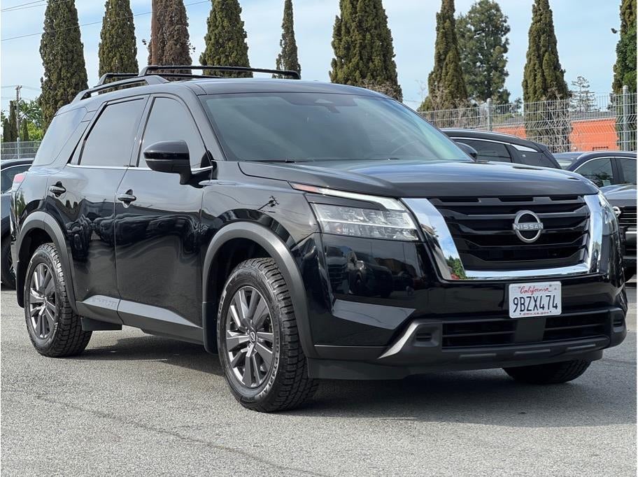 2022 Nissan Pathfinder SV Sport Utility 4D