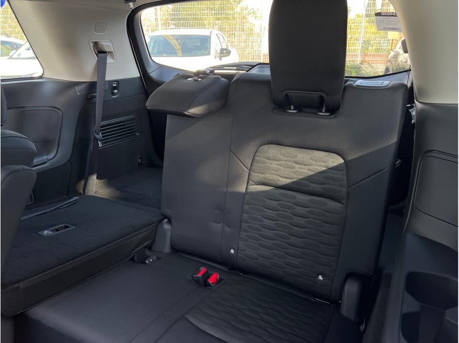 2025 Nissan Pathfinder SV Sport Utility 4D