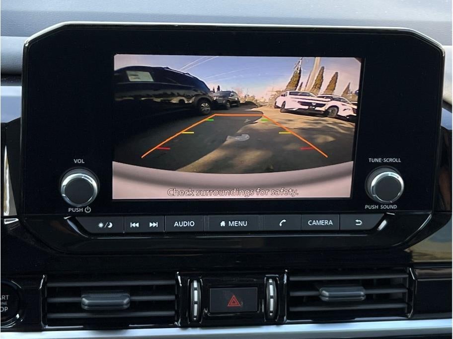 2025 Nissan Pathfinder SV Sport Utility 4D