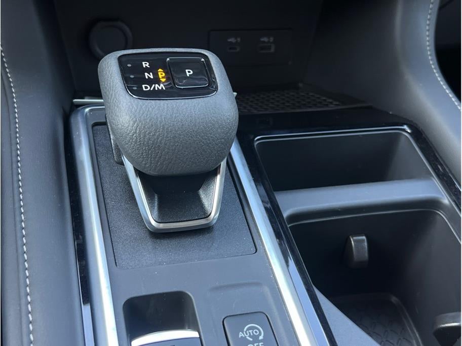 2025 Nissan Pathfinder SV Sport Utility 4D