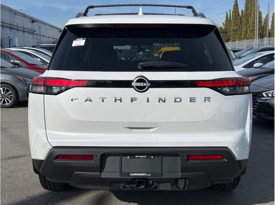 2025 Nissan Pathfinder SV Sport Utility 4D