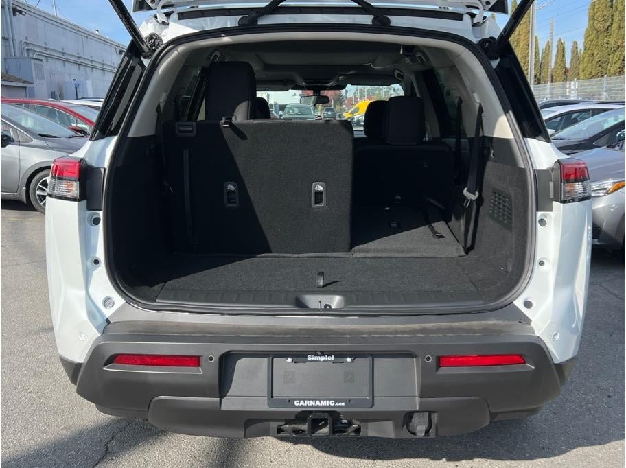 2025 Nissan Pathfinder SV Sport Utility 4D