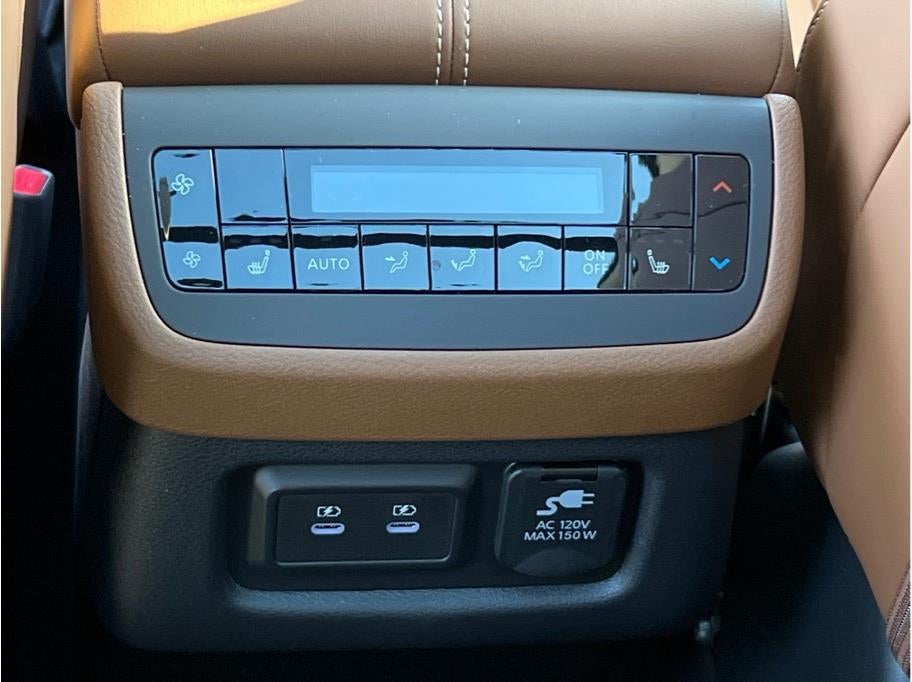 2026 Nissan Pathfinder Platinum Sport Utility 4D