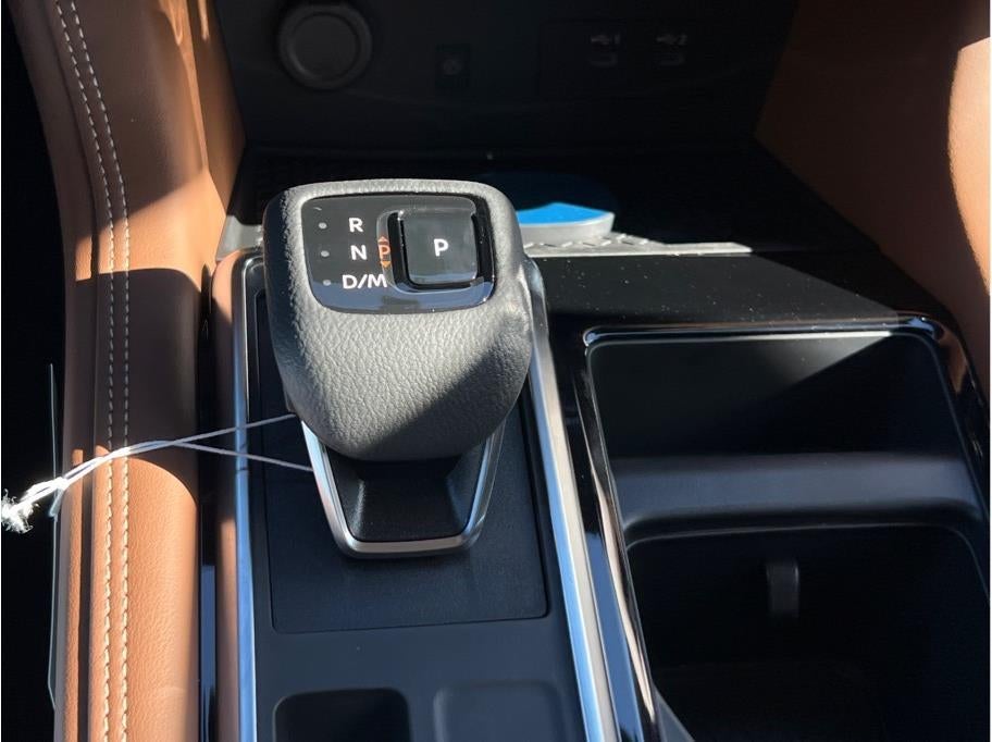 2026 Nissan Pathfinder Platinum Sport Utility 4D