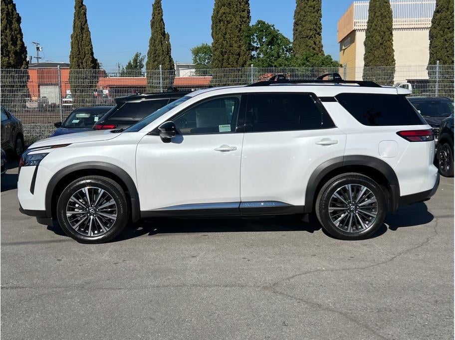 2026 Nissan Pathfinder Platinum Sport Utility 4D