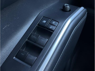 2021 Toyota Highlander XLE Sport Utility 4D