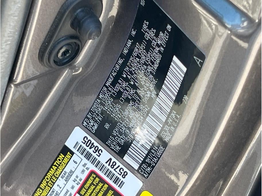 2014 Toyota Sienna XLE Minivan 4D