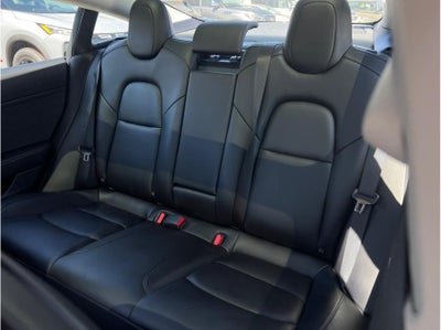 2022 Tesla Model 3 Long Range Sedan 4D