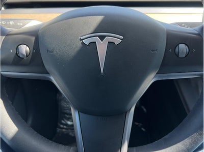 2022 Tesla Model 3 Long Range Sedan 4D