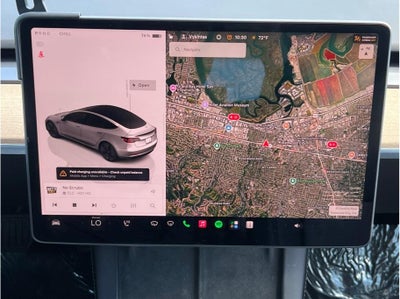 2022 Tesla Model 3 Long Range Sedan 4D