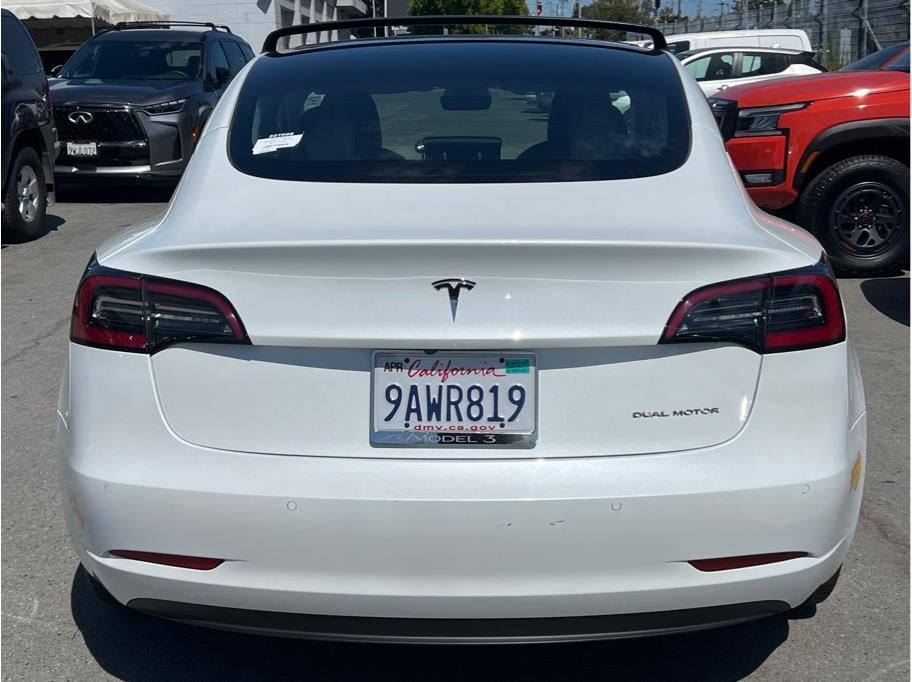 2022 Tesla Model 3 Long Range Sedan 4D