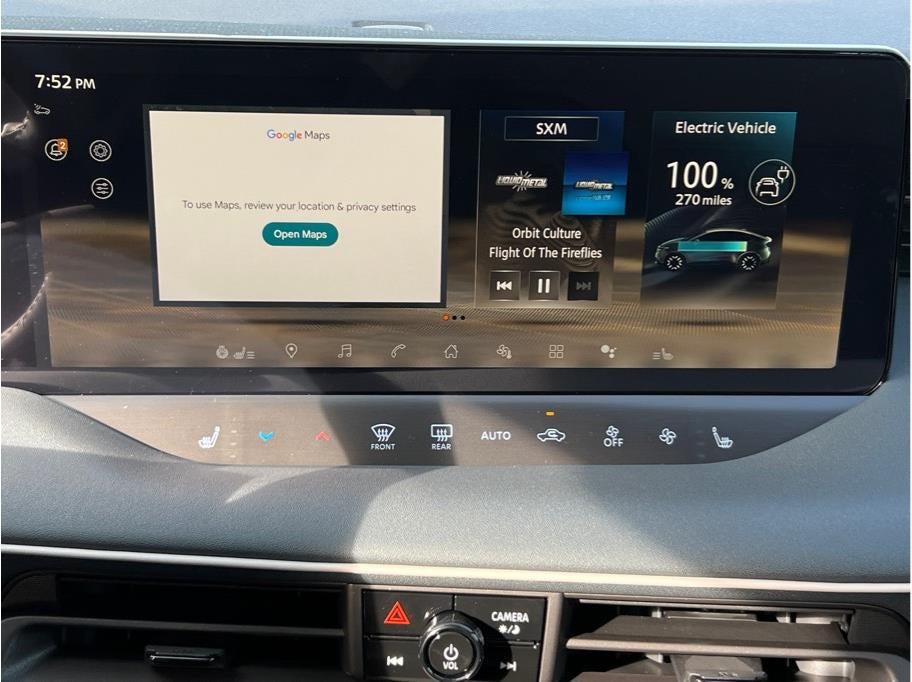 2026 Nissan LEAF PLATINUM PLUS Hatchback 4D